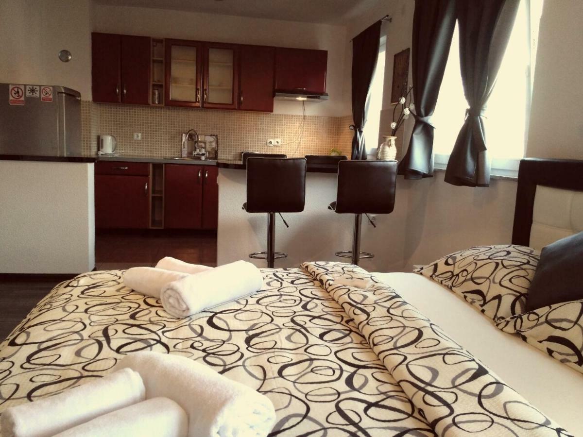 Guest House First Stop Раковица Экстерьер фото